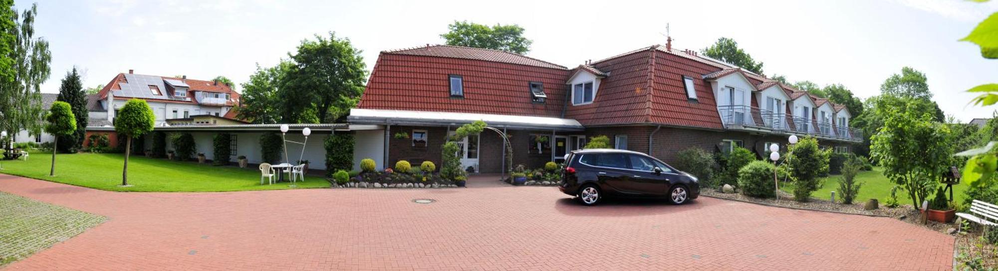 Hotel&Restaurant Zum Deutschen Hause Kirchhatten Exterior foto