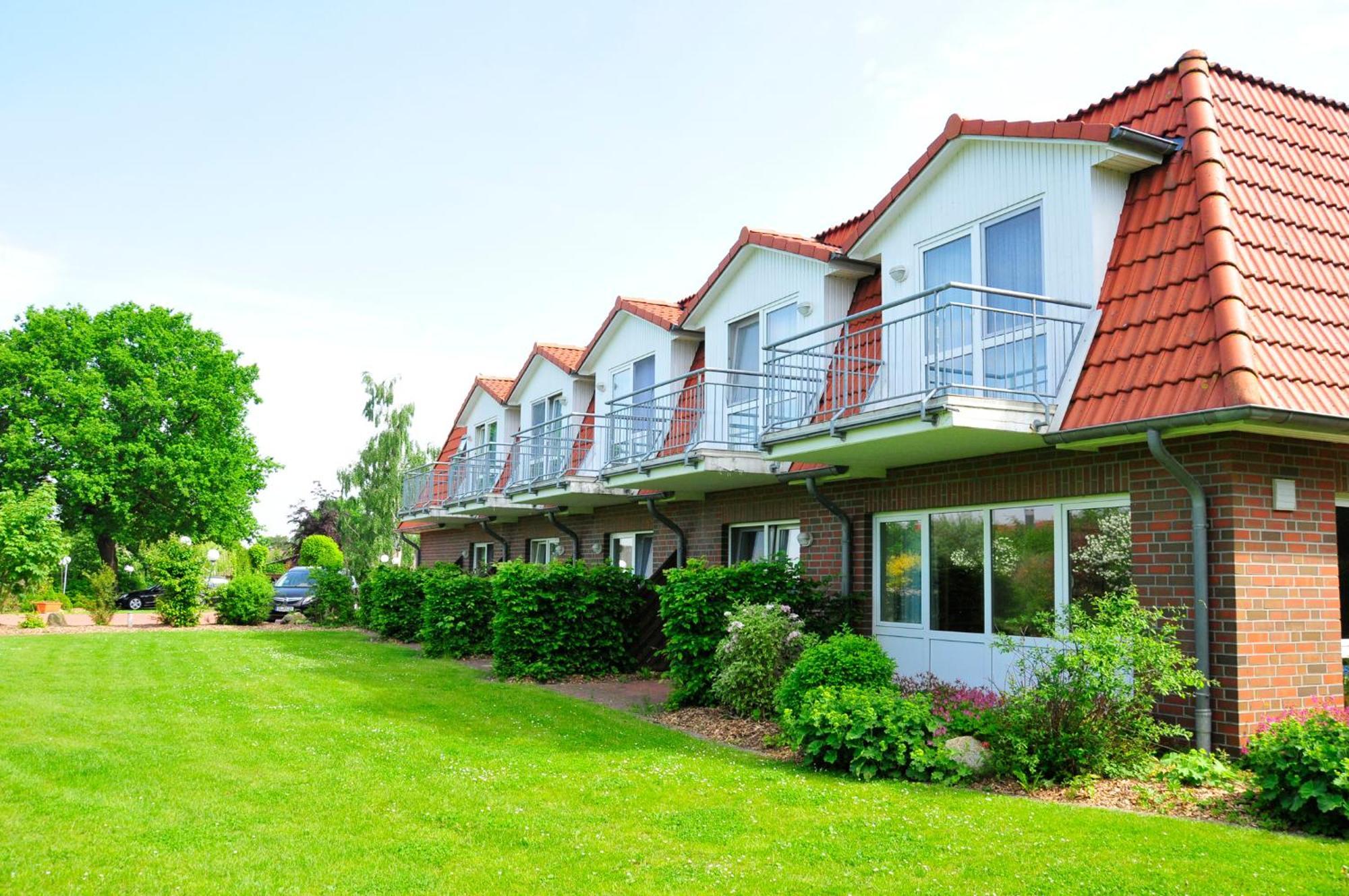 Hotel&Restaurant Zum Deutschen Hause Kirchhatten Exterior foto